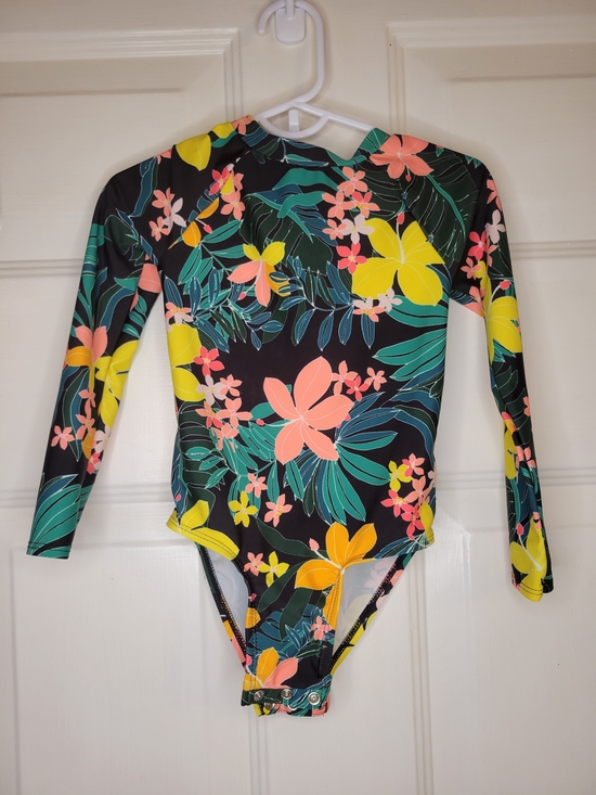 Old Navy Other - Old Navy toddler girl's long-sleeve, one-piece swimsuit featuring a black floral